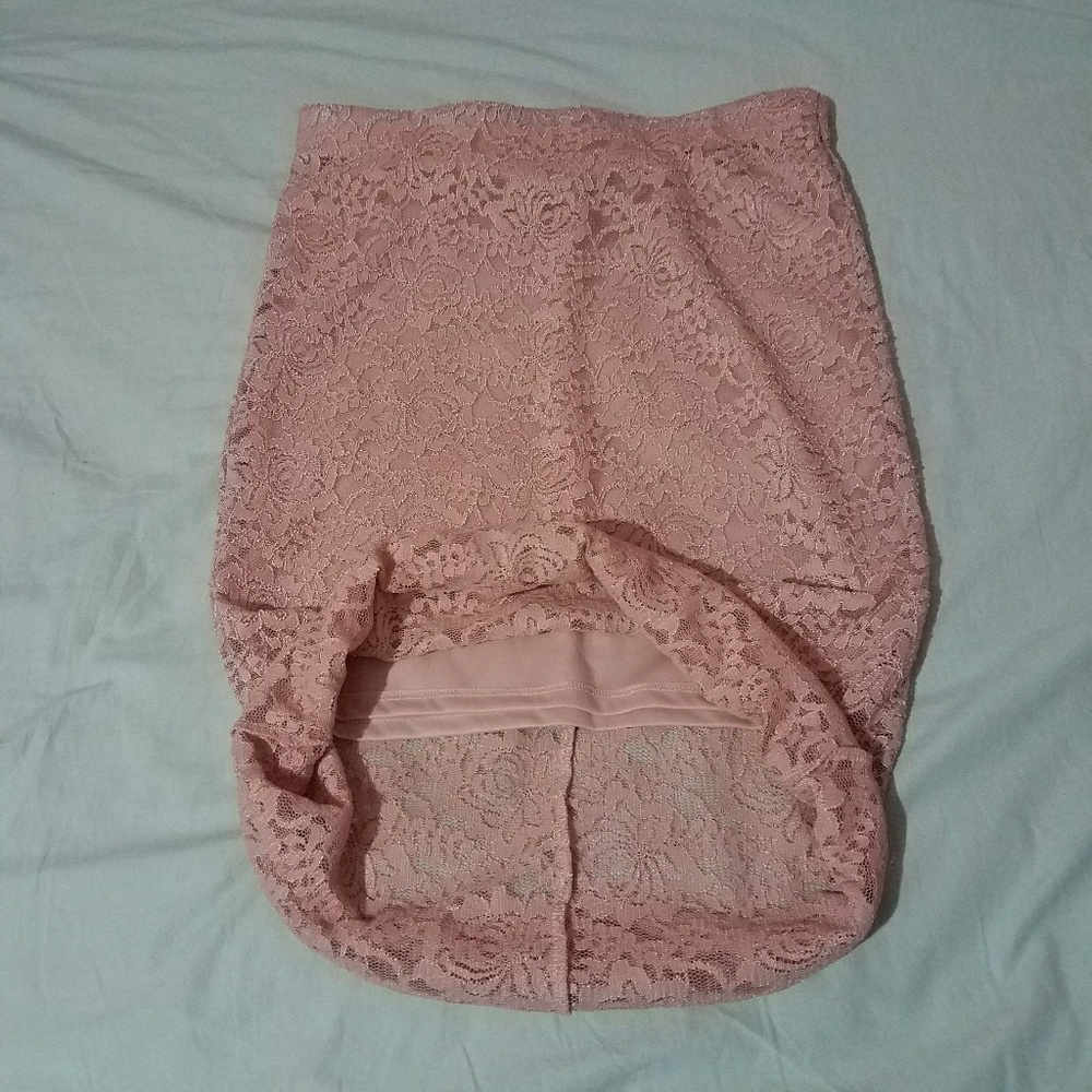 ***SOLD*** Pink Lace Pencil Skirt - Picture 5 of 8